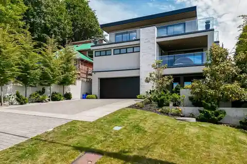Custom Contemporary Luxury Home with Unparalleled Quality