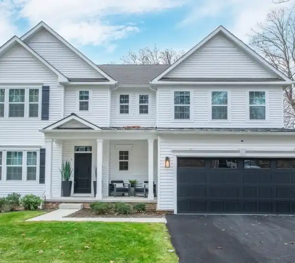 MAGAZINE-WORTHY MASTERPIECE IN STONE WATER VILLAGE