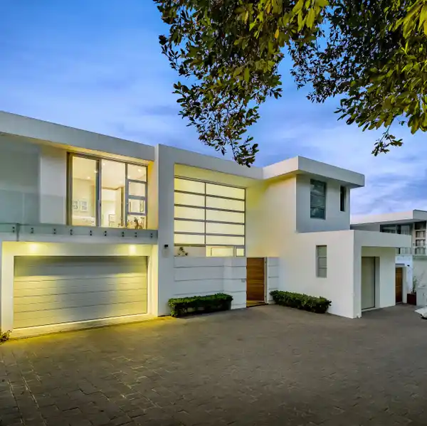 SLEEK SOPHISTICATION IN THE HEART OF MORNINGSIDE