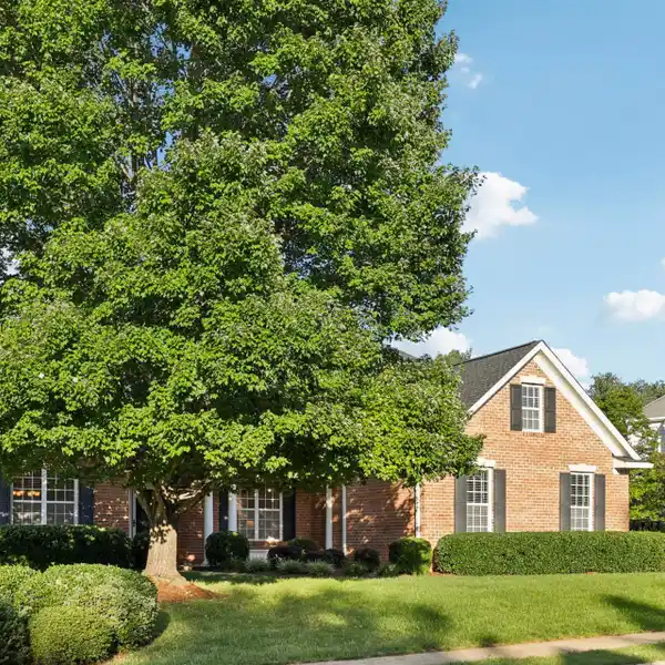 METICULOUSLY MAINTAINED HOME OWNED BY THE ORIGINAL OWNERS