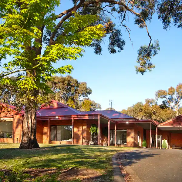 AN ARCHITECTURAL STATEMENT ON TEN ACRES