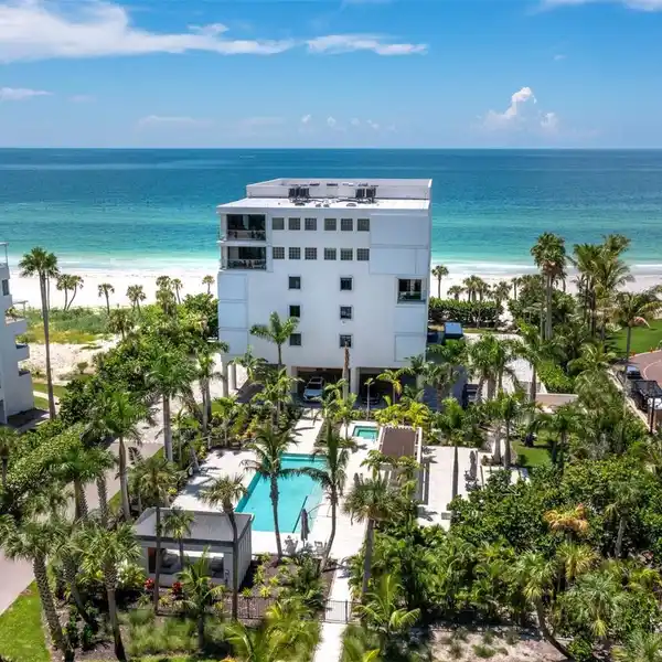 EXCEPTIONAL BEACHFRONT PARADISE