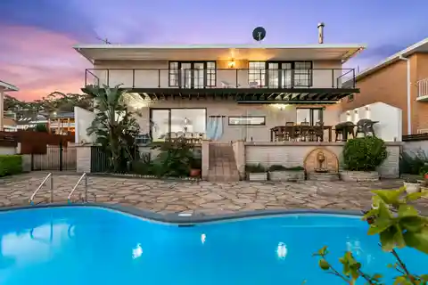 Resort-Style Family Living with Ocean and District Panorama