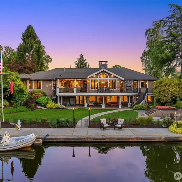 ICONIC WATERFRONT PROPERTY IN NEWPORT SHORES