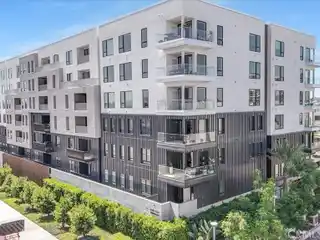 Resort-Style Amenities: Clubhouse, Olympic Pool, and Fitness Center