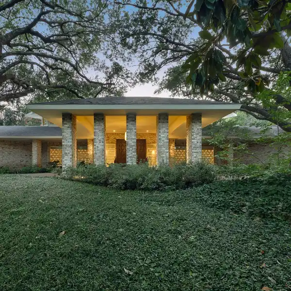 A TRUE PIECE OF ARCHITECTURAL HISTORY