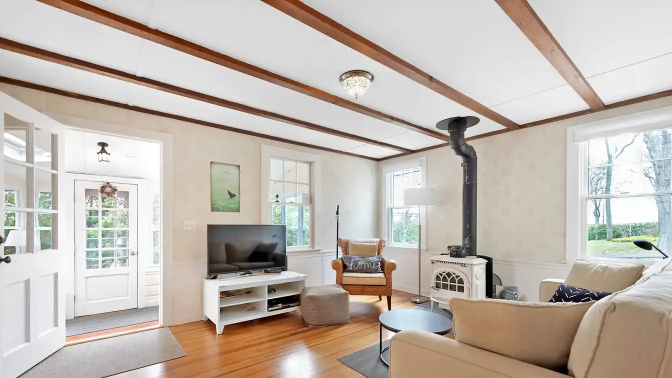 Renovated Summer Cottage for Rent