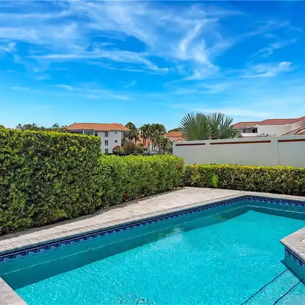 LAKEVIEW ELEGANCE IN PRESTIGIOUS PELICAN BAY
