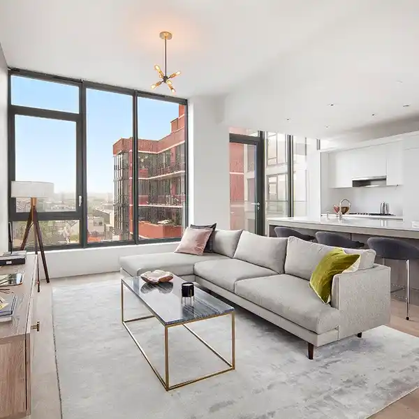 BREATHTAKING EXPANSIVE PENTHOUSE