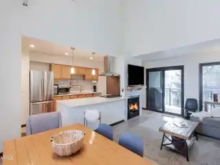 Well-appointed Three Bedroom Condo in the Sandstone Neighborhood