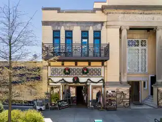 Charming Historic Upper Floor Downtown Condo