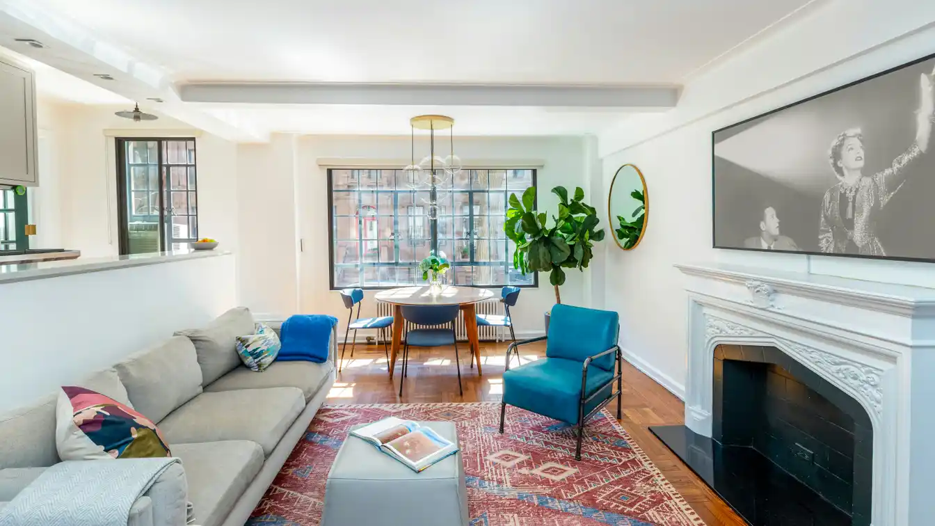 Bright Modern Classic