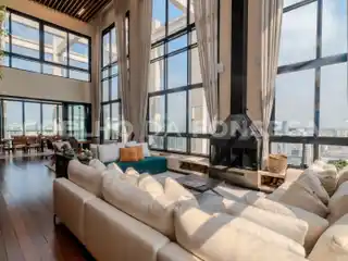 Spectacular Duplex Penthouse in Vila Olímpia
