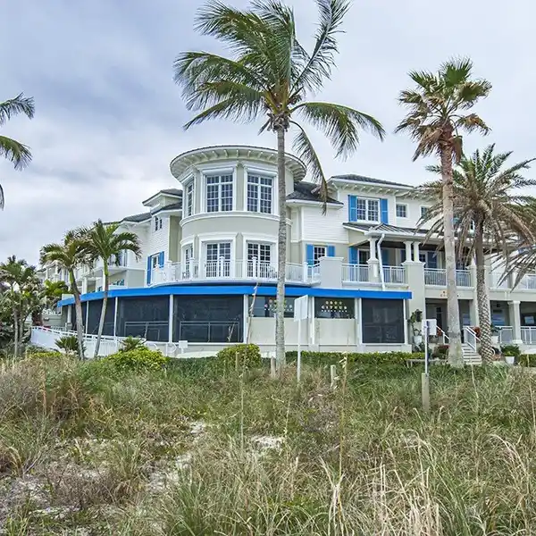 PREMIER OCEANFRONT PENTHOUSE
