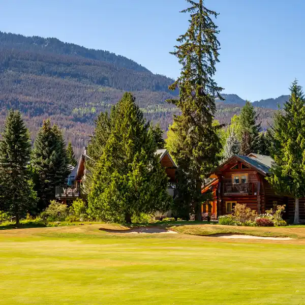 AUTHENTIC ALPINE ARCHITECTURE