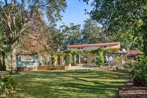 Single-Level Residence on 1.31 Beautiful Acres