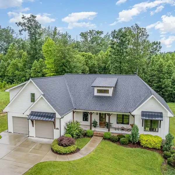 BEAUTIFULLY DESIGNED OPEN-CONCEPT HOME