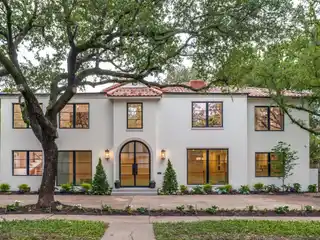 Opulent Residence in Prestigious Highland Park