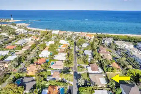 Fabulous 4 Bedroom / 2 Bath Home in Private Beach Community