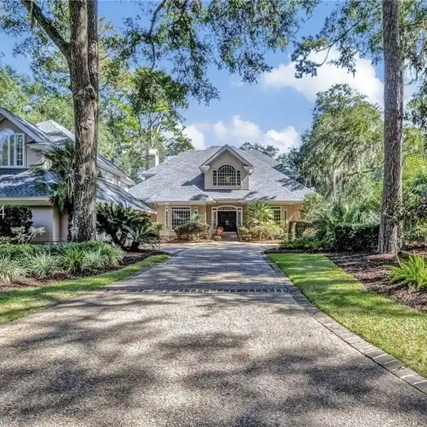 GEM IN PRESTIGIOUS COLLETON RIVER
