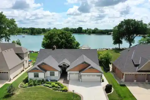 Lakefront Luxury Living