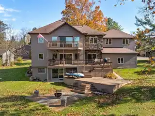 Lakefront Living with Year-Round Elegance