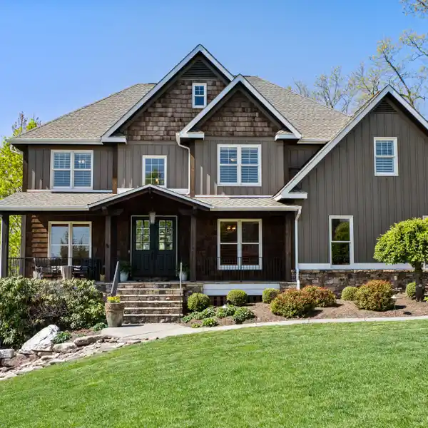 SPECTACULAR LUXURIOUS HOME