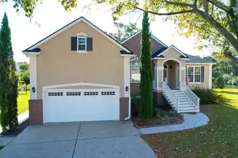 Wonderfully Comfortable and Convenient Home