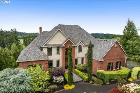 Grand Private Estate