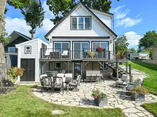 Turnkey Modern Home on Pewaukee Lakefront