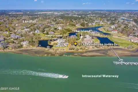 Exceptional Intracoastal Waterway Homesite