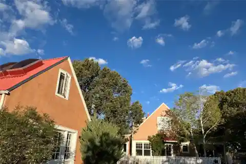 Architect-Designed Compound Near Santa Fe’s Beauty