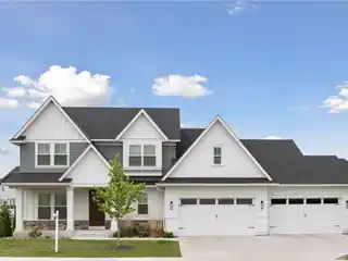 Exceptional Home in the Ridge at Elm Creek