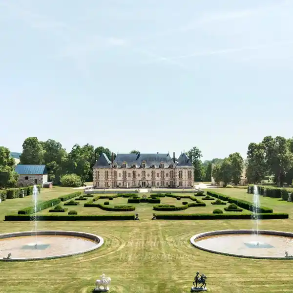 REMARKABLE HISTORIC CASTLE