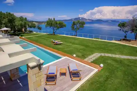 Breathtaking Villa with Panoramic Views
