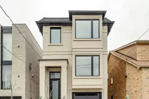 New Custom Home in Sherwood Park