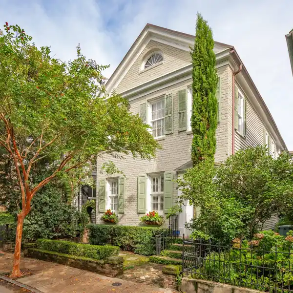 CHARMING CIRCA 1911 TOWNHOME