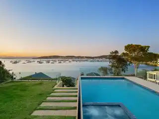 The Ideal Luxury Lake House