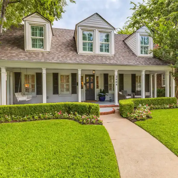 DESIGNER-UPDATED COTTAGE IN THE HEART OF PARK CITIES