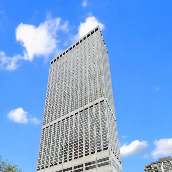 THE ULTIMATE IN URBAN LUXURY IN STREETERVILLE