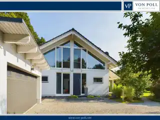 Modern Architect-designed Villa