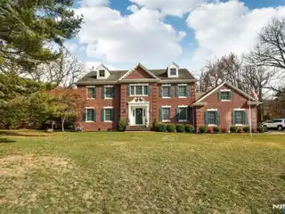Cul-De-Sac Colonial with Private Pool