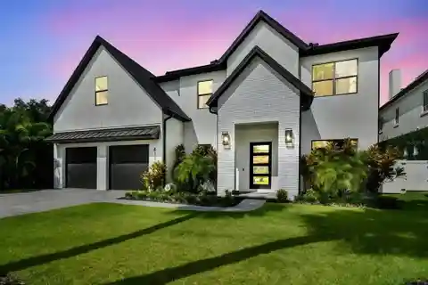 Luxury Living in the Heart of Swann Estates