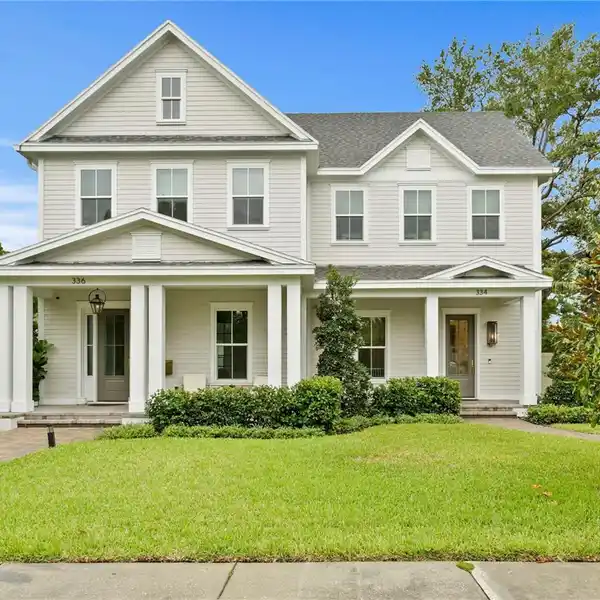 BEAUTIFULLY CRAFTED TOWNHOME IN OLD NORTHEAST