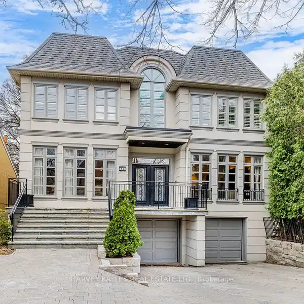 EXCEPTIONAL HOME IN A TRULY PRIME LOCATION