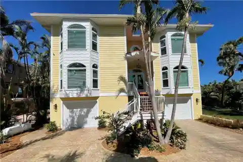 Luxe Captiva Village Beauty