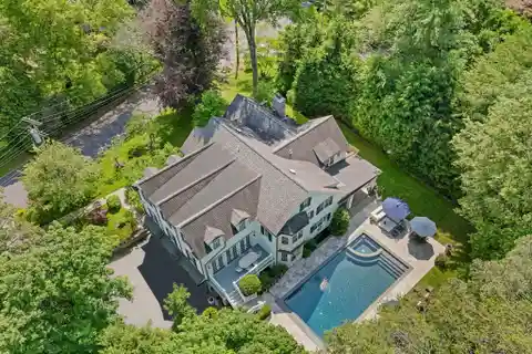 Modern Luxury with Timeless Elegance