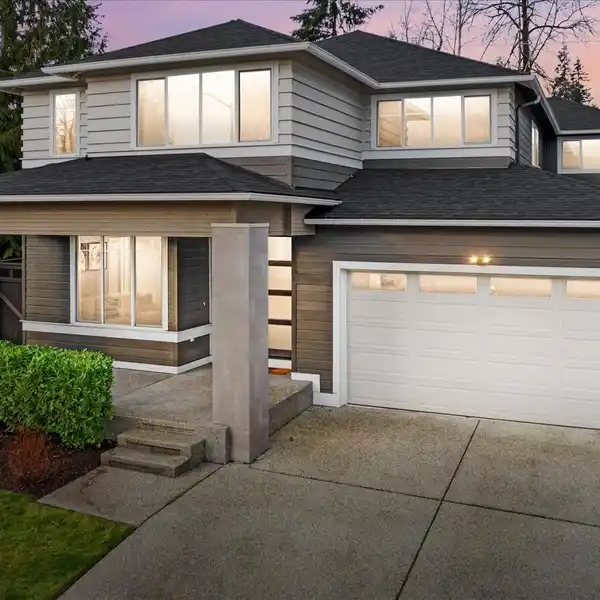 LUXURY AND DESIGN IN AN OPEN-CONCEPT LAYOUT