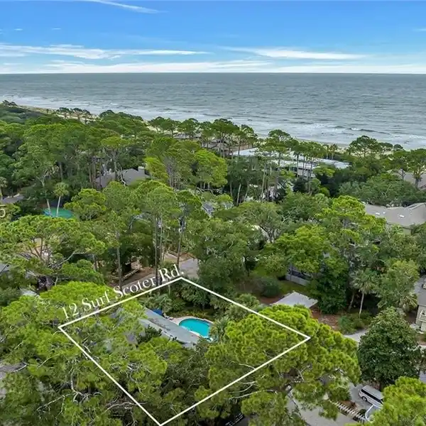 QUINTESSENTIAL SEA PINES BEACH HOME