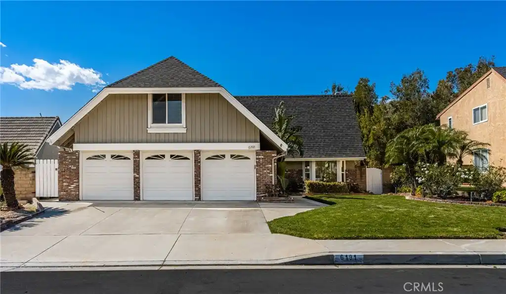 Exquisite Residence in the Prestigious Travis Ranch Community